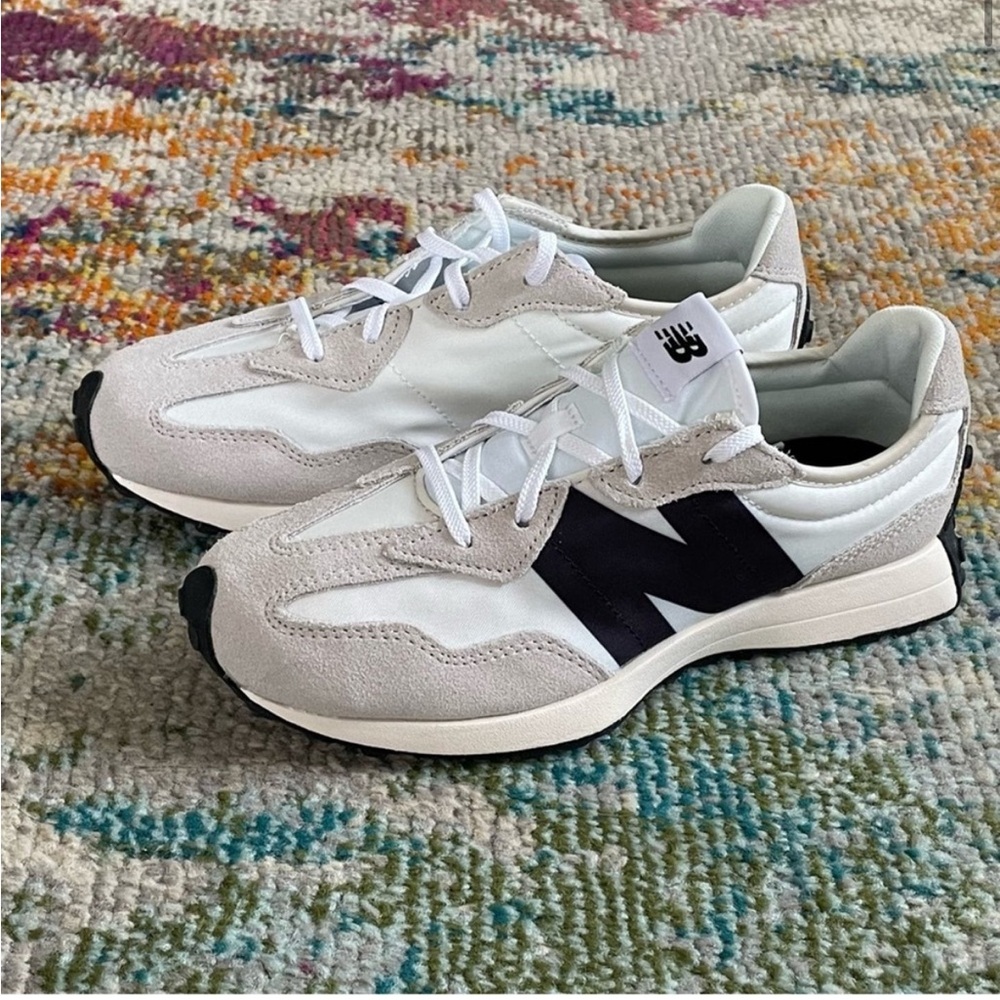 New Balance 327 Retro Sneakers Sea Salt Grey Black WOMEN'S 8